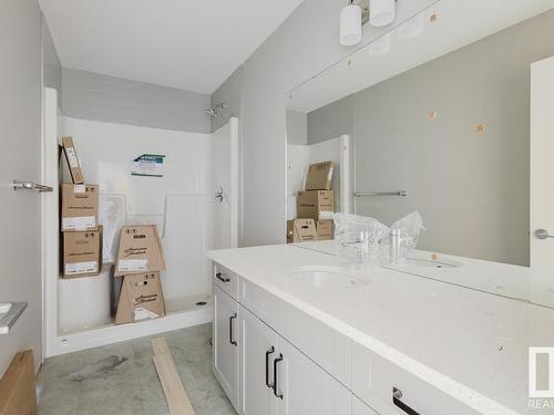 7127 52 Avenue, Beaumont, AB - Indoor Photo Showing Bathroom