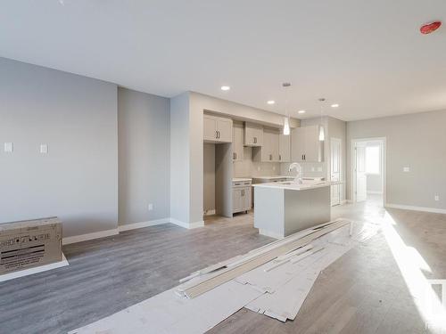 7127 52 Avenue, Beaumont, AB - Indoor Photo Showing Kitchen