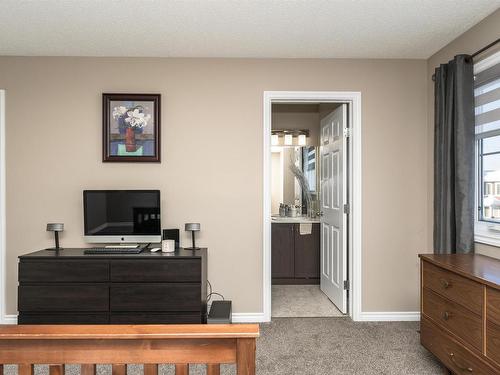 549 Ebbers Way, Edmonton, AB - Indoor