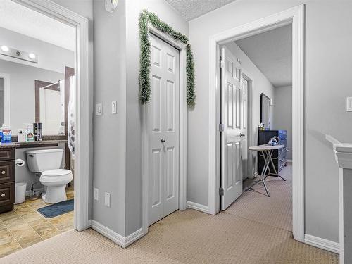 1843 28 Street Nw, Edmonton, AB - Indoor Photo Showing Bathroom