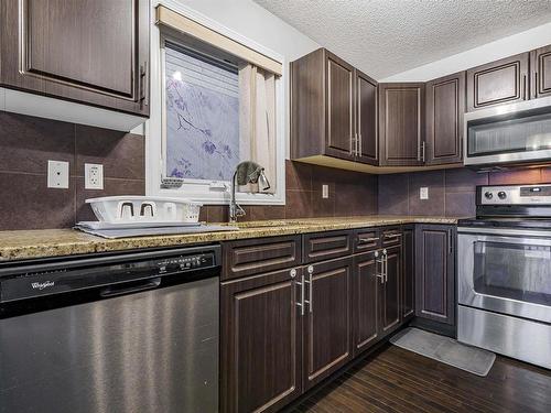 1843 28 Street Nw, Edmonton, AB - Indoor Photo Showing Kitchen