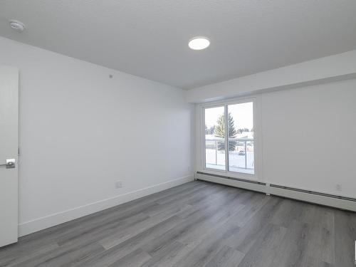 311 9504 182 Street, Edmonton, AB - Indoor Photo Showing Other Room