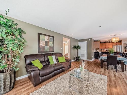 111 530 Hooke Road, Edmonton, AB - Indoor Photo Showing Living Room