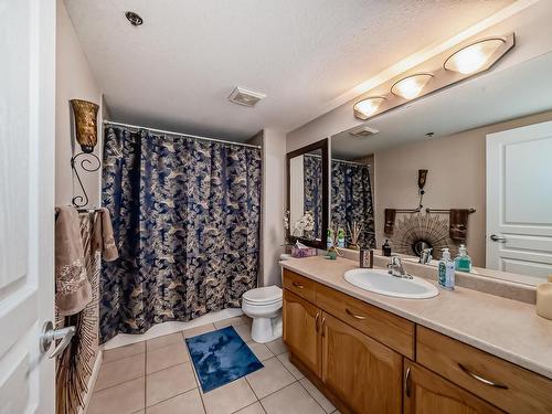 111 530 Hooke Road, Edmonton, AB - Indoor Photo Showing Bathroom