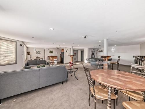 111 530 Hooke Road, Edmonton, AB - Indoor Photo Showing Living Room