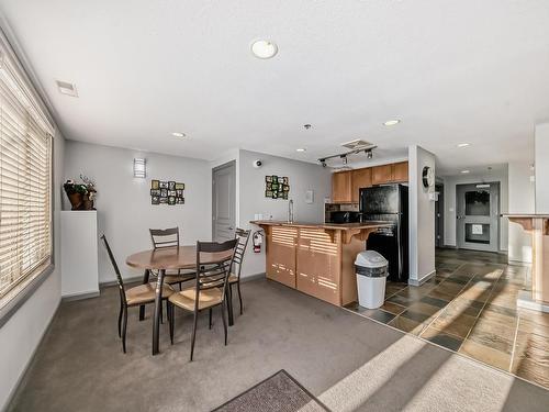 111 530 Hooke Road, Edmonton, AB - Indoor