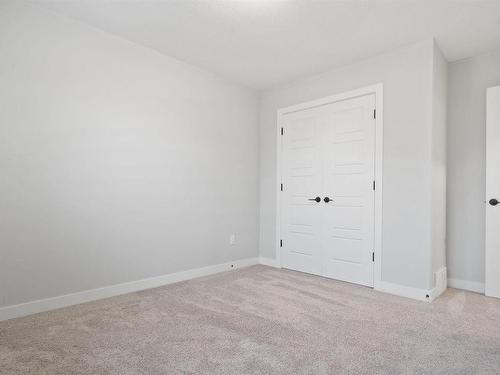 6 Kingsbury Circle, Spruce Grove, AB - Indoor Photo Showing Other Room