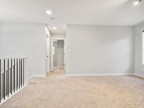 6 Kingsbury Circle, Spruce Grove, AB - Indoor Photo Showing Other Room