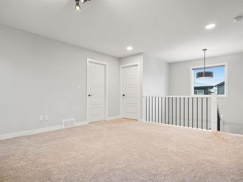 6 Kingsbury Circle, Spruce Grove, AB - Indoor Photo Showing Other Room