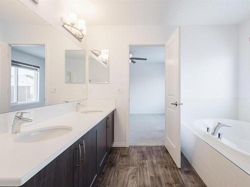 192 Sturtz Bend, Leduc, AB - Indoor Photo Showing Bathroom