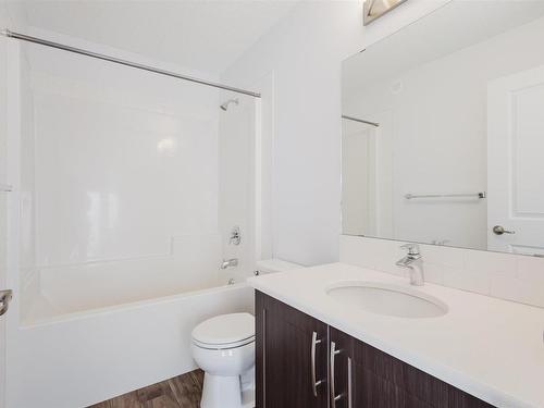 192 Sturtz Bend, Leduc, AB - Indoor Photo Showing Bathroom