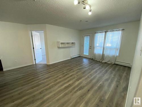 6125 7331 South Terwillegar Drive Nw, Edmonton, AB - Indoor Photo Showing Other Room