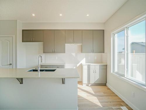 2419 Trumpeter Way, Edmonton, AB - Indoor Photo Showing Kitchen