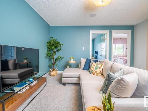 3215 Dixon Way, Edmonton, AB - Indoor Photo Showing Living Room