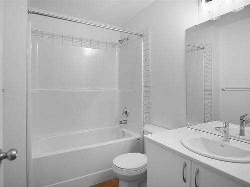 275 Glenridding Ravine Road, Edmonton, AB - Indoor Photo Showing Bathroom