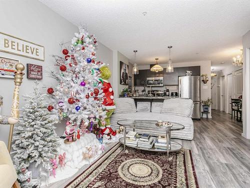 134 344 Windermere Road, Edmonton, AB - Indoor Photo Showing Living Room