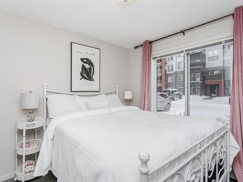 134 344 Windermere Road, Edmonton, AB - Indoor Photo Showing Bedroom