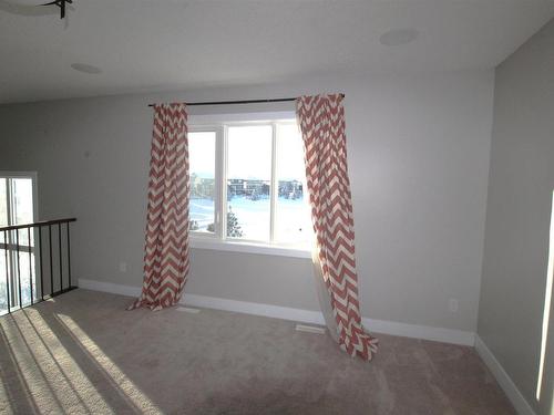 66 Chestnut Way, Fort Saskatchewan, AB - Indoor Photo Showing Other Room