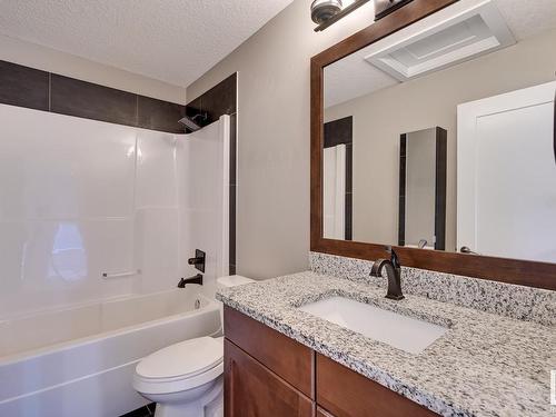 66 Chestnut Way, Fort Saskatchewan, AB - Indoor Photo Showing Bathroom