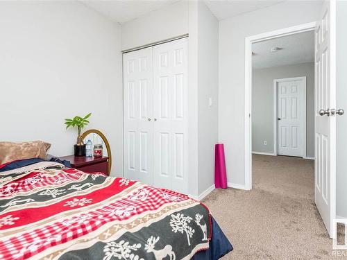 9105 Morinville Drive, Morinville, AB - Indoor Photo Showing Bedroom