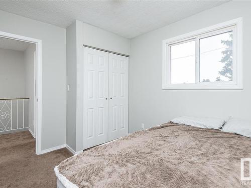 9105 Morinville Drive, Morinville, AB - Indoor Photo Showing Bedroom