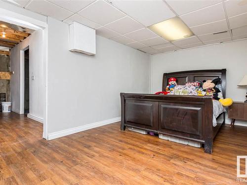 9105 Morinville Drive, Morinville, AB - Indoor Photo Showing Bedroom