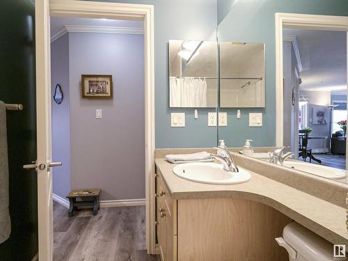 310 9938 104 Street, Edmonton, AB - Indoor Photo Showing Bathroom