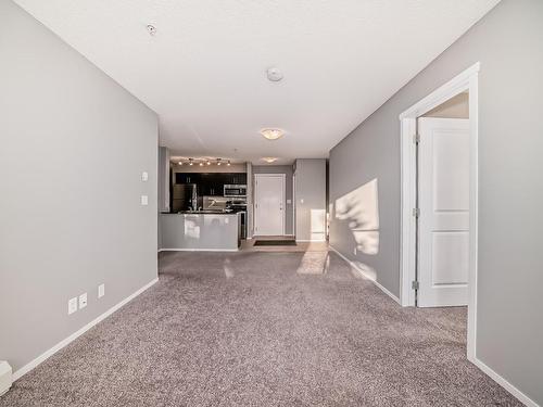 120 3315 James Mowatt Trail, Edmonton, AB - Indoor Photo Showing Other Room