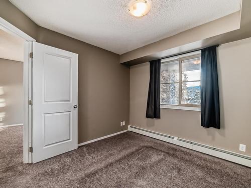 120 3315 James Mowatt Trail, Edmonton, AB - Indoor Photo Showing Other Room