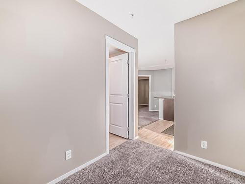 120 3315 James Mowatt Trail, Edmonton, AB - Indoor Photo Showing Other Room