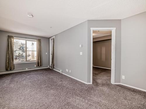 120 3315 James Mowatt Trail, Edmonton, AB - Indoor Photo Showing Other Room