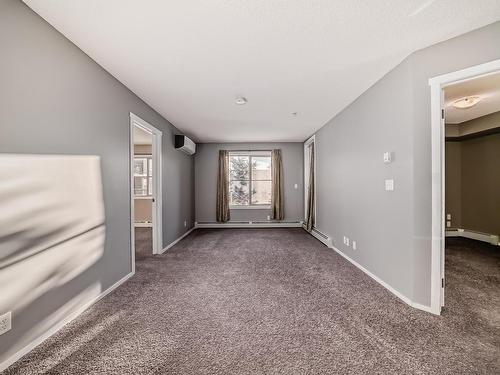 120 3315 James Mowatt Trail, Edmonton, AB - Indoor Photo Showing Other Room