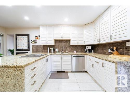 4 14812 45 Avenue, Edmonton, AB - Indoor Photo Showing Kitchen