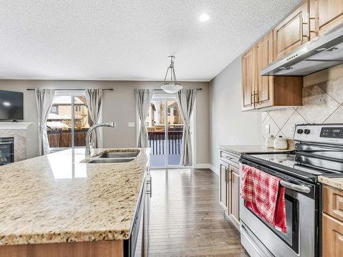 16725 120 Street, Edmonton, AB - Indoor Photo Showing Kitchen With Stainless Steel Kitchen With Double Sink With Upgraded Kitchen