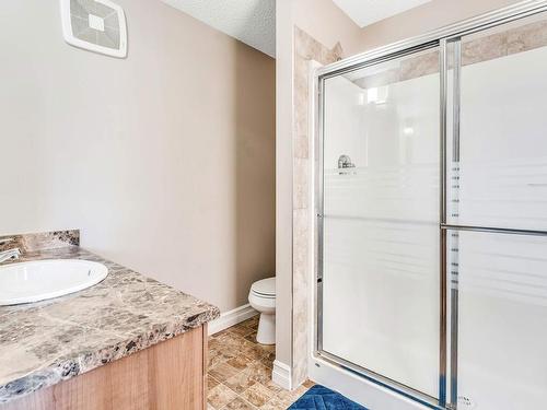 16725 120 Street, Edmonton, AB - Indoor Photo Showing Bathroom