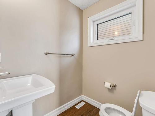 16725 120 Street, Edmonton, AB - Indoor Photo Showing Bathroom