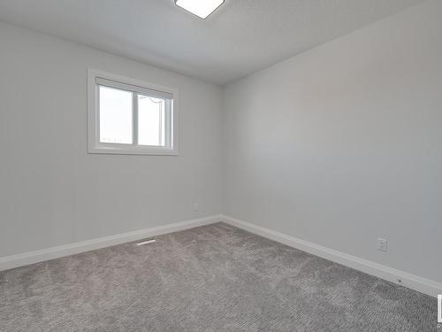 38 Elwyck Gate, Spruce Grove, AB - Indoor Photo Showing Other Room