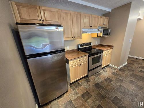 2104 901 16 Street, Cold Lake, AB - Indoor Photo Showing Kitchen