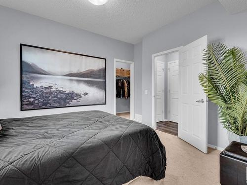 32 6520 2 Avenue Sw, Edmonton, AB - Indoor Photo Showing Bedroom