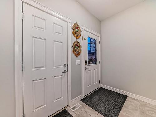 4631 175 Avenue, Edmonton, AB - Indoor Photo Showing Other Room