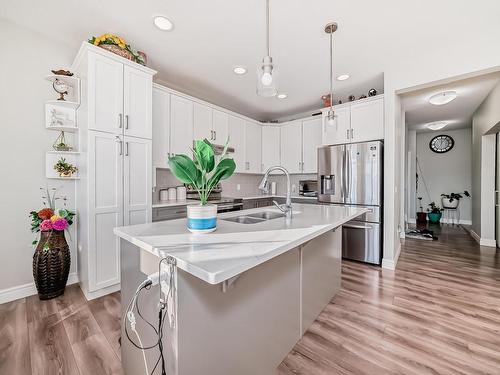 4631 175 Avenue, Edmonton, AB - Indoor Photo Showing Kitchen With Double Sink With Upgraded Kitchen