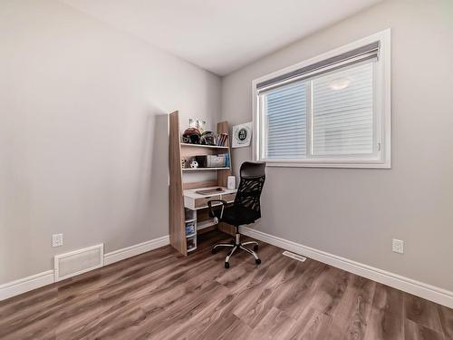 4631 175 Avenue, Edmonton, AB - Indoor Photo Showing Office