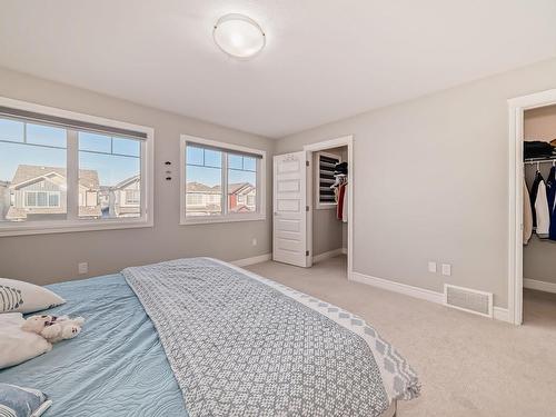 4631 175 Avenue, Edmonton, AB - Indoor Photo Showing Bedroom