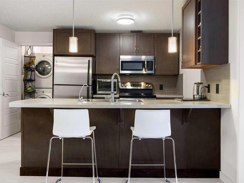 261 7805 71 Street, Edmonton, AB - Indoor Photo Showing Kitchen With Stainless Steel Kitchen With Upgraded Kitchen