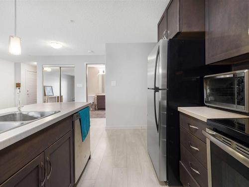 261 7805 71 Street, Edmonton, AB - Indoor Photo Showing Kitchen