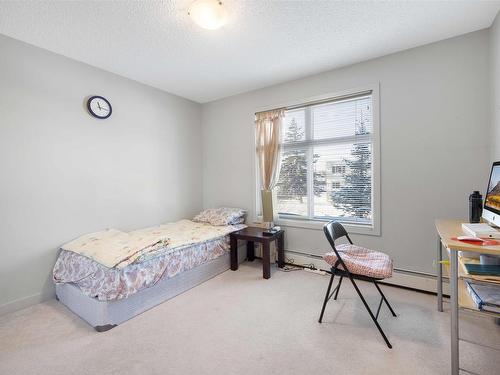 261 7805 71 Street, Edmonton, AB - Indoor Photo Showing Bedroom