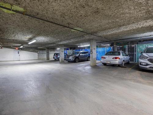 261 7805 71 Street, Edmonton, AB - Indoor Photo Showing Garage