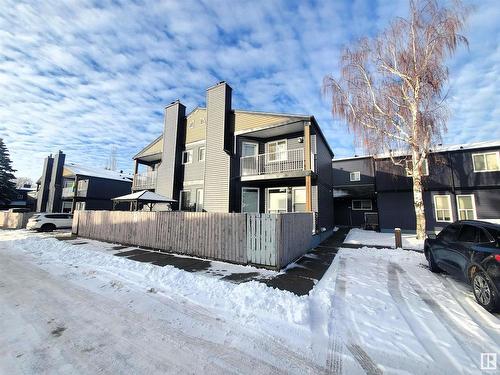 3582 42 Street Nw, Edmonton, AB - Outdoor