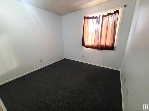 3582 42 Street Nw, Edmonton, AB - Indoor Photo Showing Other Room