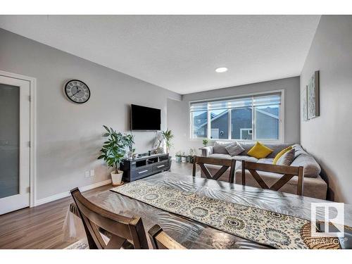 9621 230 Street, Edmonton, AB - Indoor Photo Showing Living Room